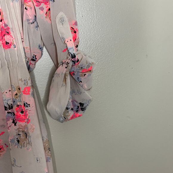 Truth‎ NYC Women V-Neck Cream Floral Long Sleeve Sheer Blouse Plus Size 3XL - Picture 5 of 8